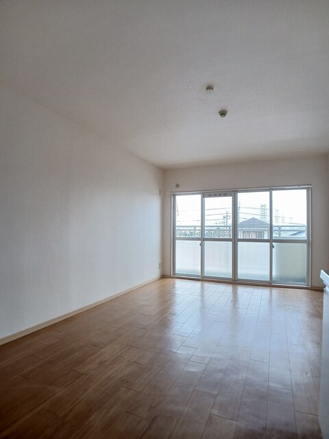 セゾン八尾東 リビング