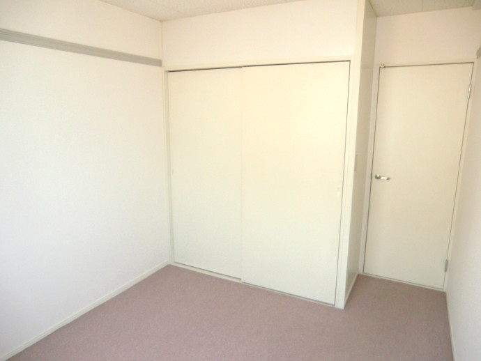 レオパレスローズパイン リビング