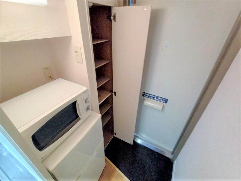 レオパレスソレイユ 玄関