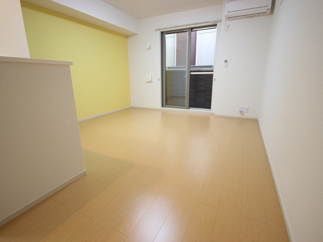 パルティール小曽根 リビング