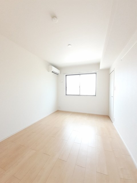 Ｇｒａｃｅ　Ｃｏｕｒｔ その他2