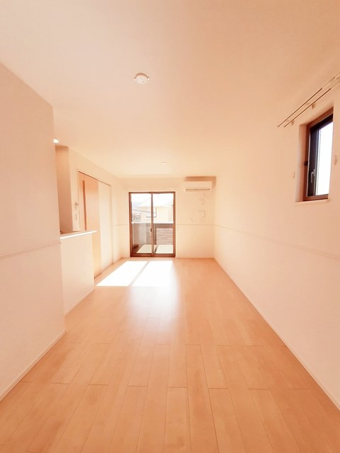 カンファーツリーＣ リビング