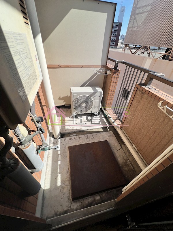 ノアーズアーク九条駅前 ベランダ