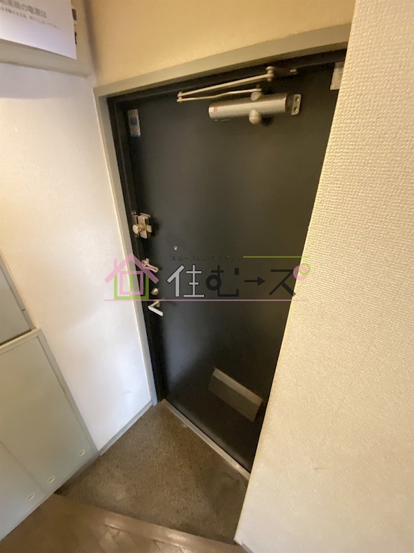 ヴィクトリー鷺洲 玄関