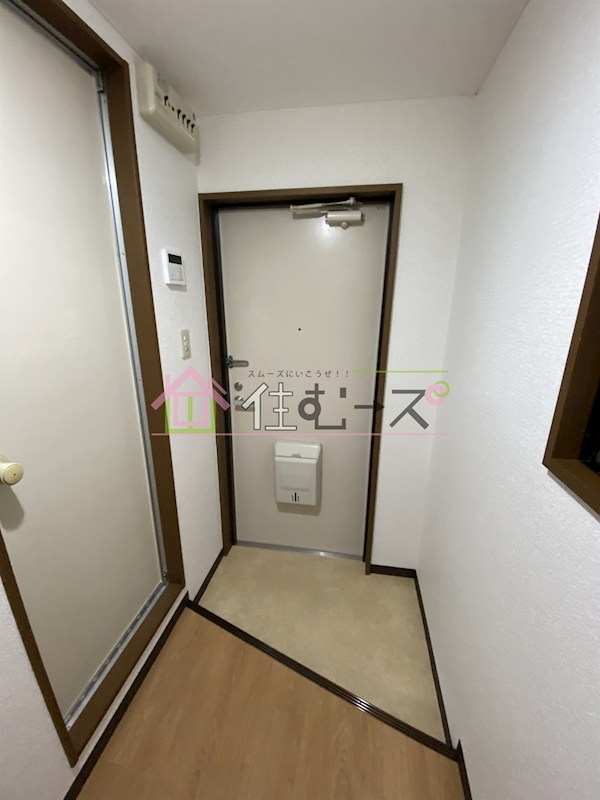 ファミリオハマⅢ 玄関