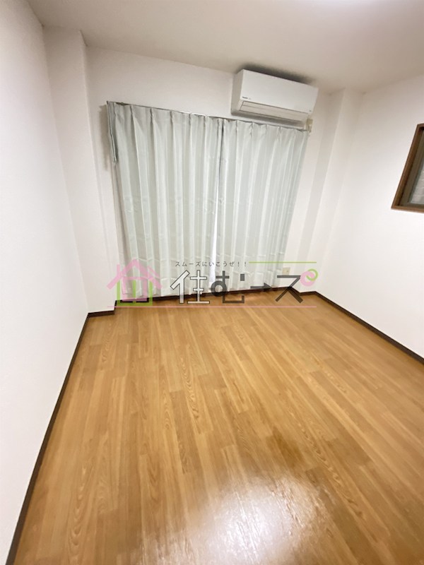 ファミリオハマⅢ ベッドルーム