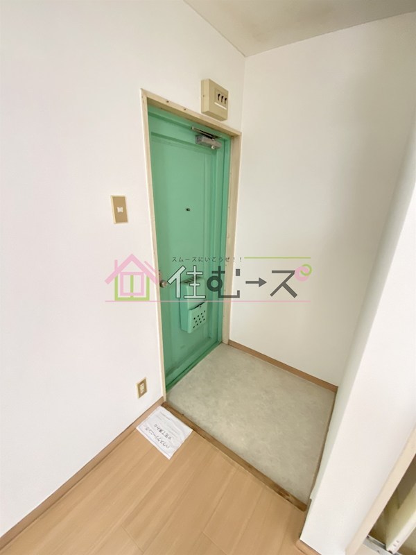 宝マンション 玄関