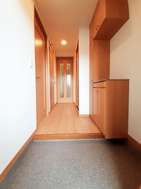 ベルアビタシオン 玄関