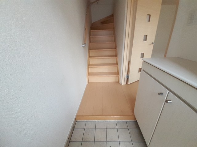 ユーアイ・ハイツ池田Ⅱ 玄関