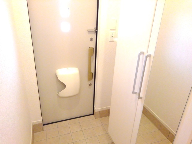 パインルーツⅠ 玄関