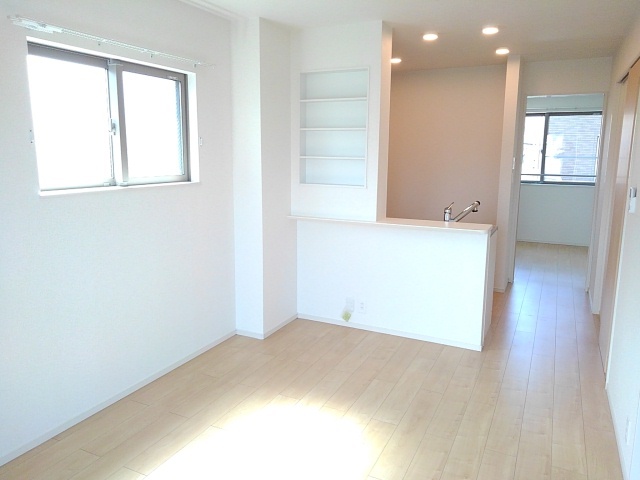 パインルーツⅠ リビング