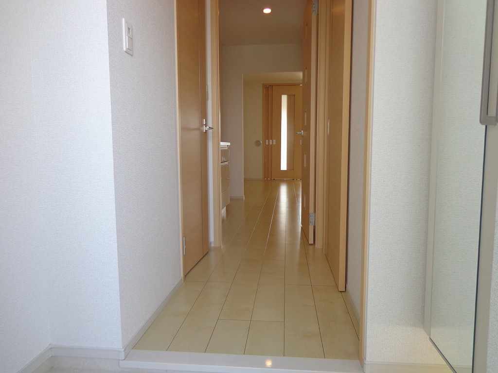 サンプラザ　茨木 玄関