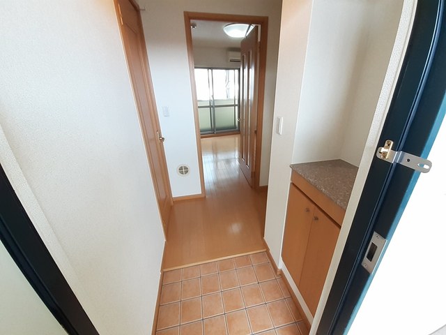 サクセス武庫川 玄関