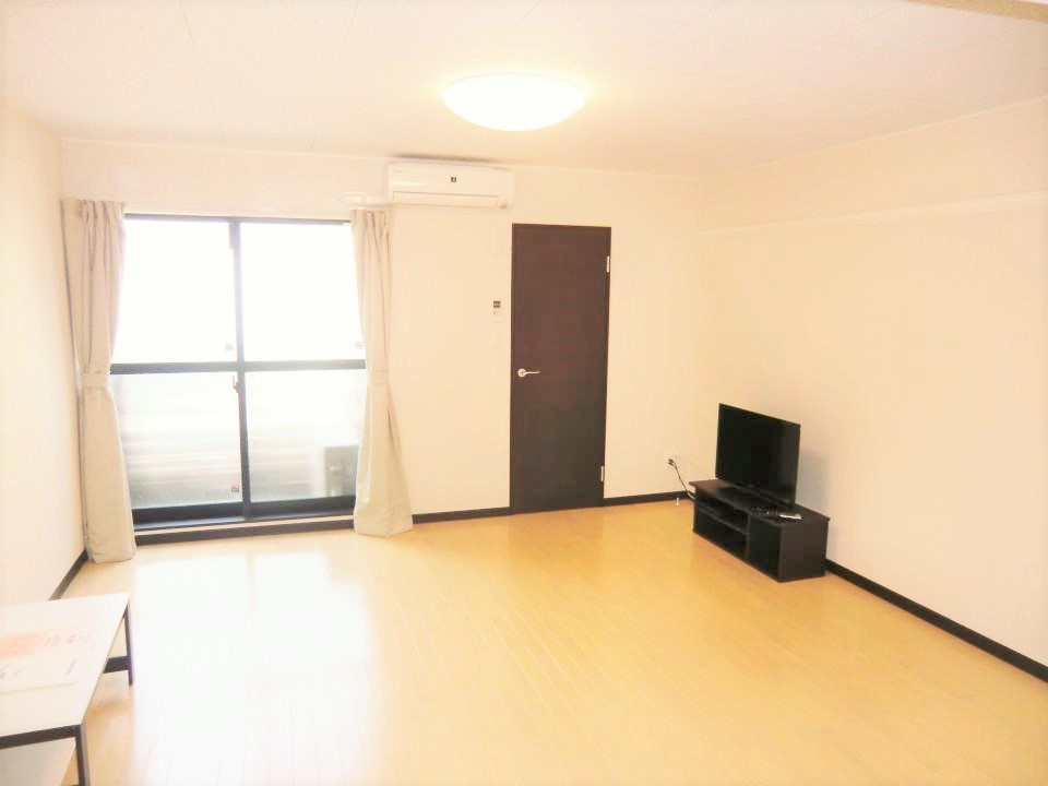 レオネクスト常光寺 リビング