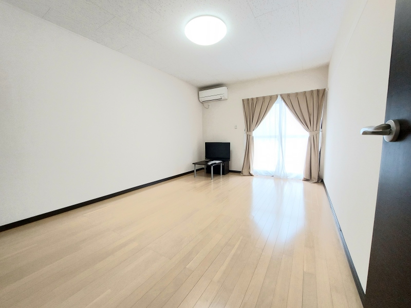 レオネクストＣａｒｐｅＤｉｅｍ リビング