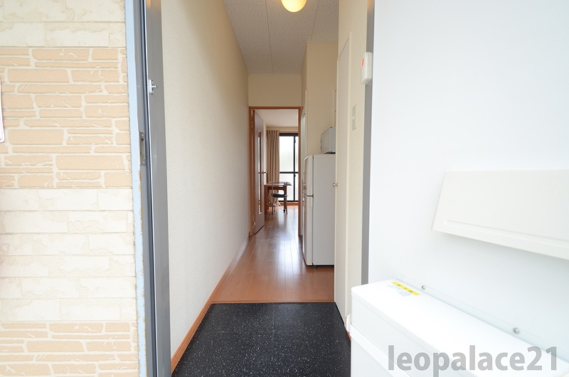 レオパレス宮田町 玄関