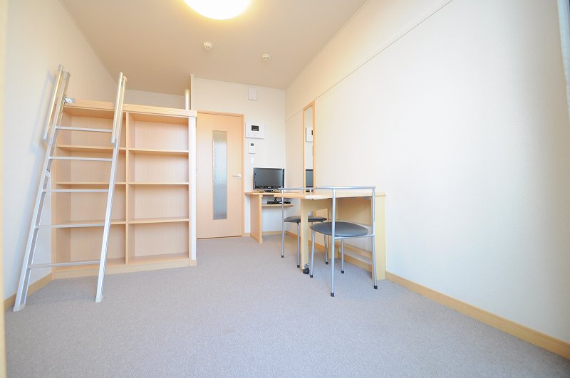 レオパレスハルカ ベッドルーム