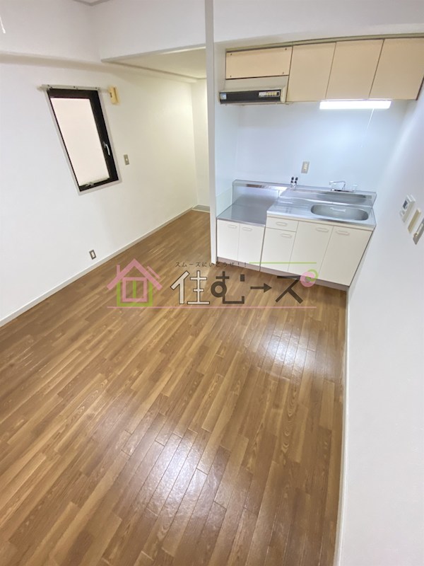 スペースライフ新大阪 リビング