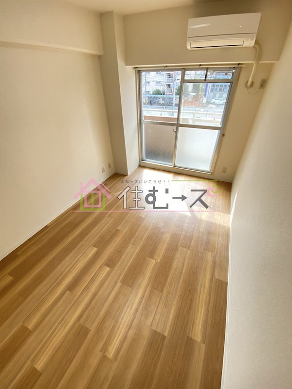 ホワイトハイツカドタ ベッドルーム