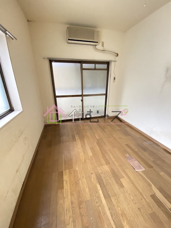 春日ハイツ ベッドルーム