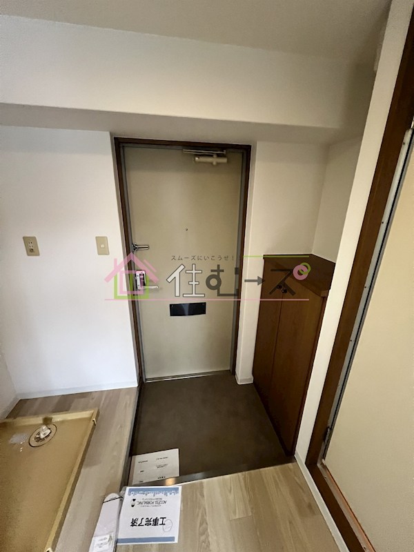 エスリード北大阪 玄関