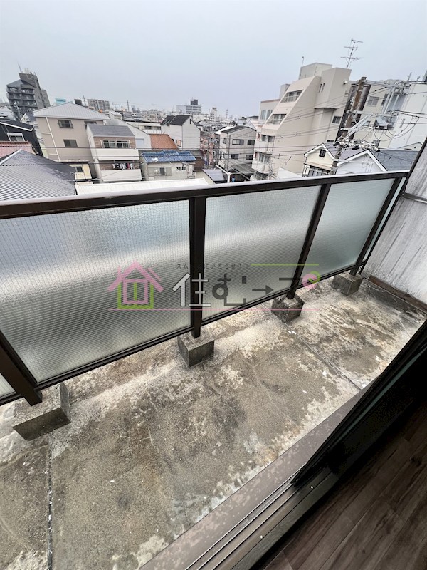 グランドハイツ三津屋北 ベランダ