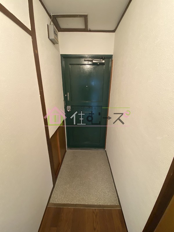 上田マンション 玄関