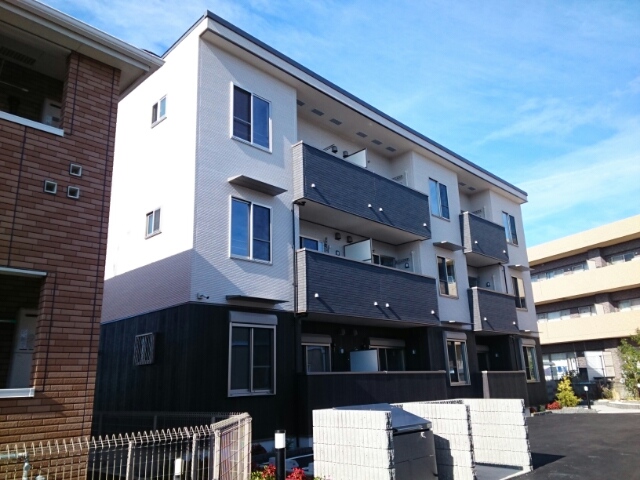 グランソレイユ楠葉Ⅲ 外観