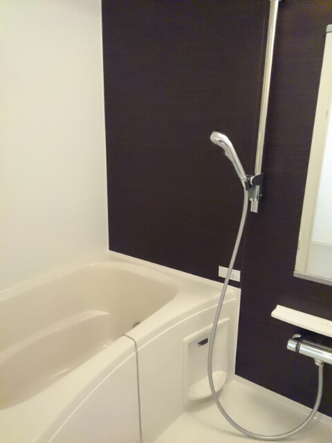 グランソレイユ楠葉Ⅲ 風呂画像