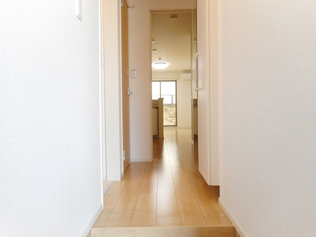 ハイツ東大手 玄関