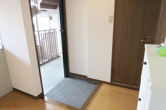 マノワール 玄関