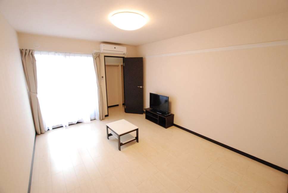 レオネクストウッドスクエア リビング