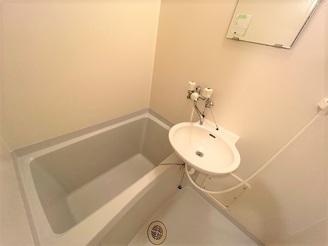 レオパレスＰｉｓｔａＢ 風呂画像