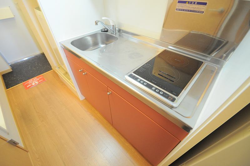 レオパレスプラスパＢ キッチン