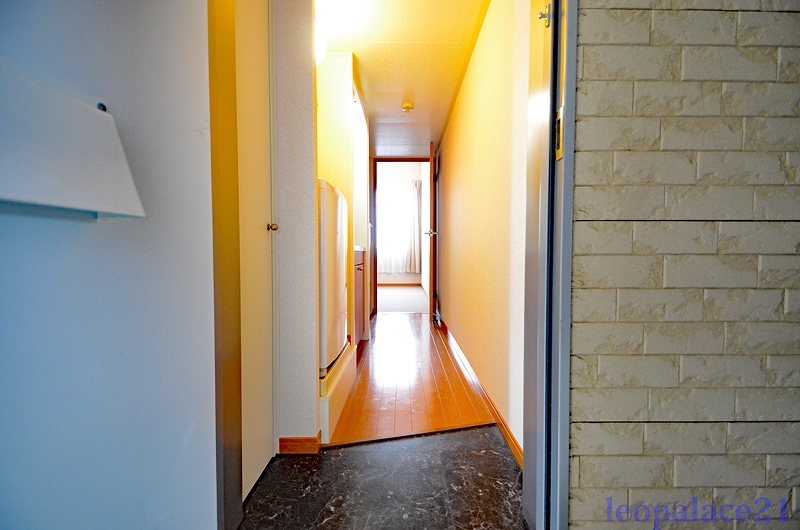 レオパレスＹＳＫ 玄関