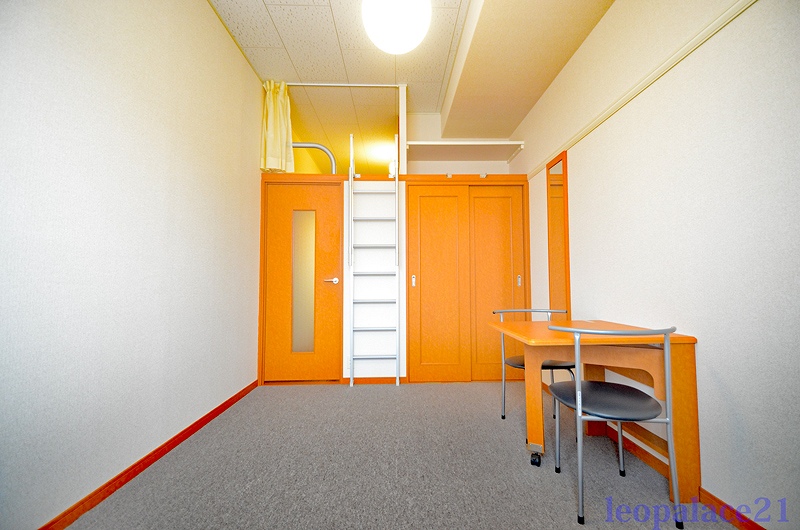 レオパレスＹＳＫ リビング