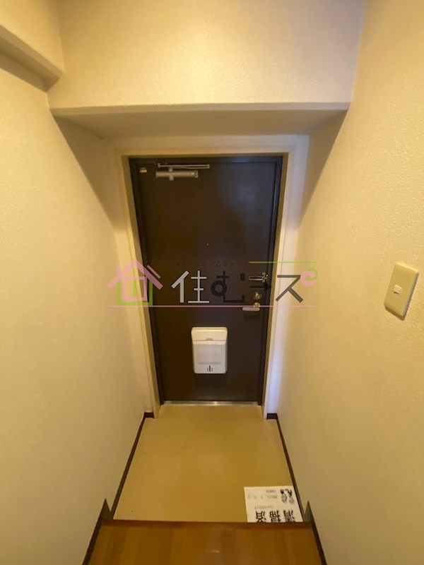 リーガル塚本Ⅴ 玄関