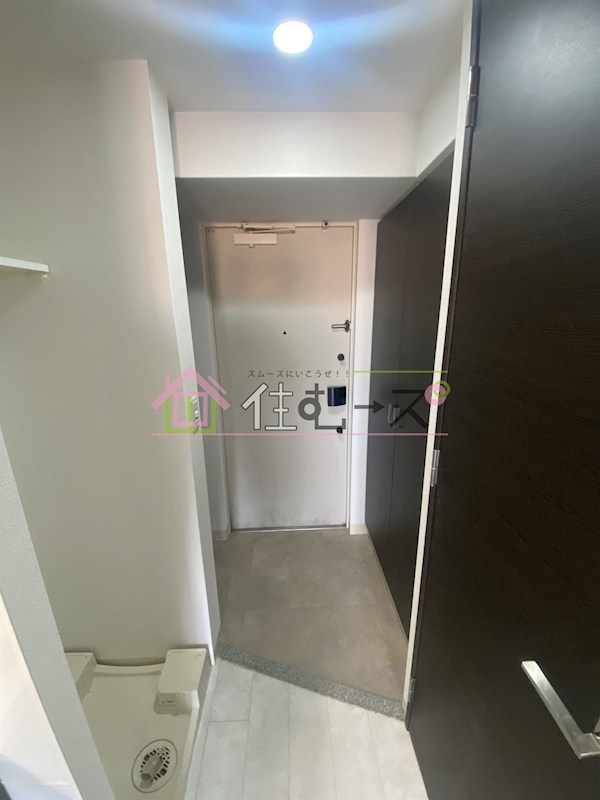 エステムコート大阪WESTⅡ 玄関