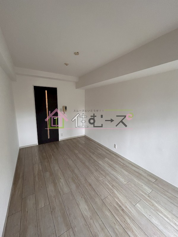 サムティ松屋町 リビング