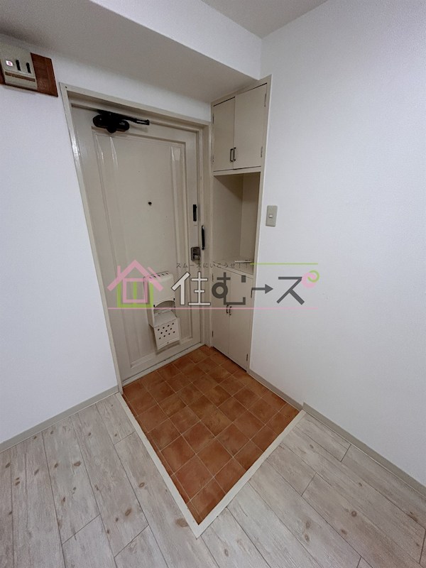 ラパンジール松屋町 玄関