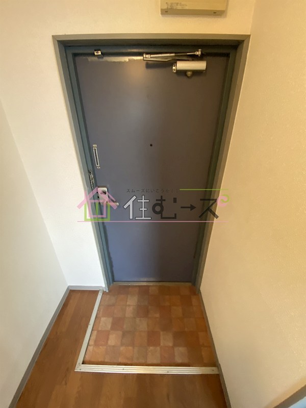 リヴァー住之江 玄関