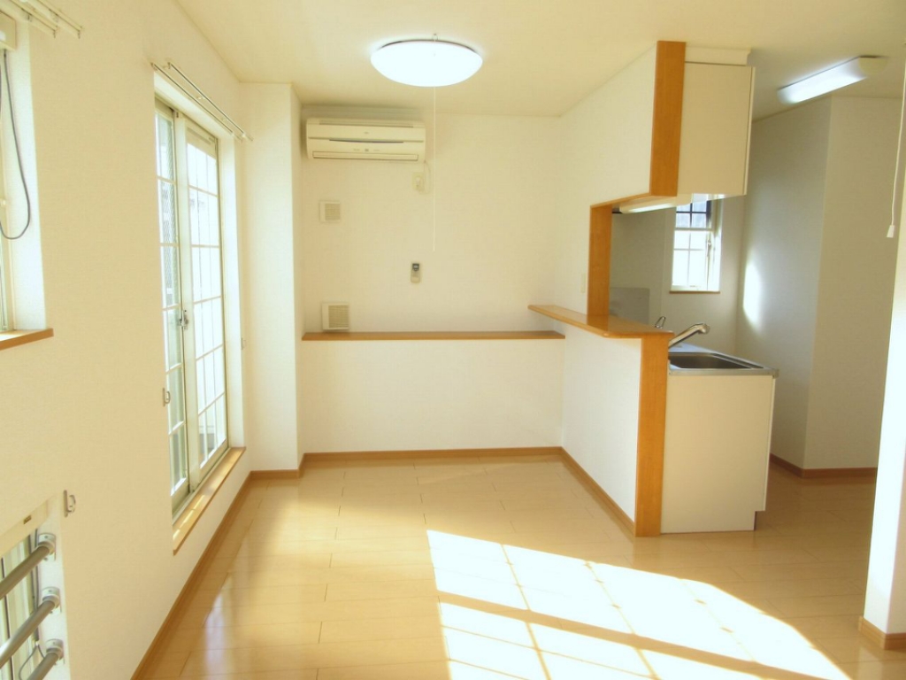 ジュネスコート リビング