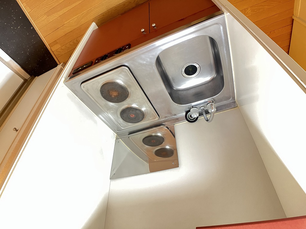 レオパレス花つるみ キッチン