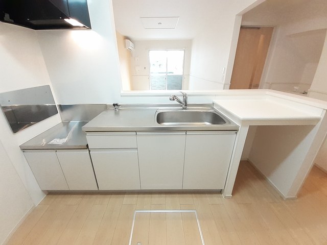 シェーネ　茂 キッチン