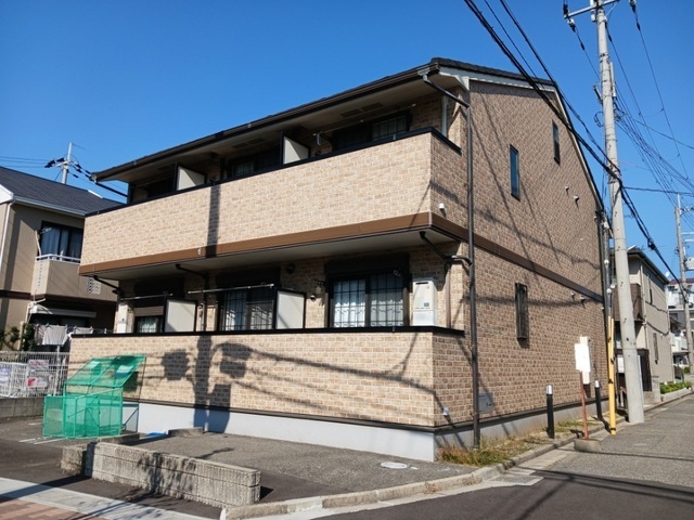 エンブレイス 外観