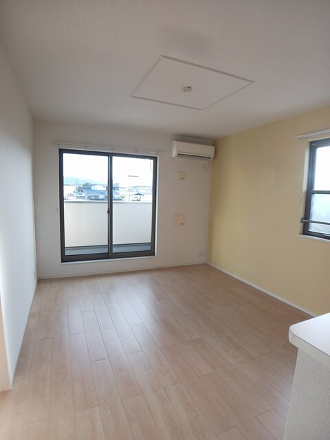 ネオ　レジデンス リビング