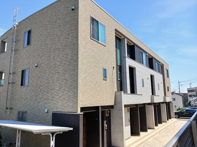 ミルトモンド 外観