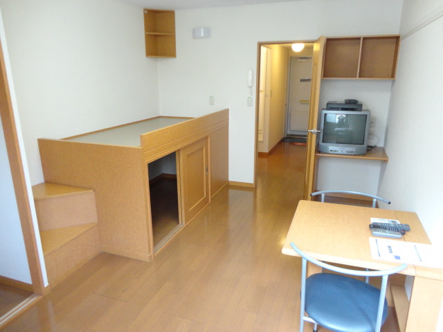 レオパレスバウム　フェルド リビング