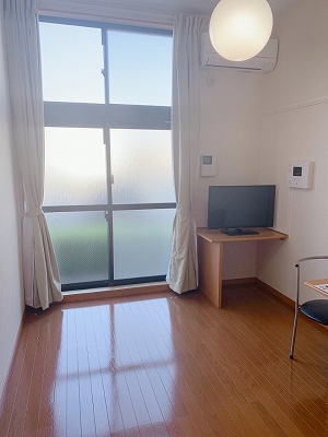 レオパレスパッシィオーネ リビング