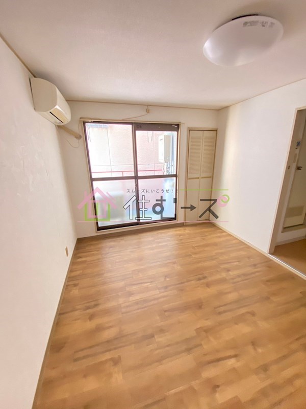 キューブ西加賀屋 ベッドルーム